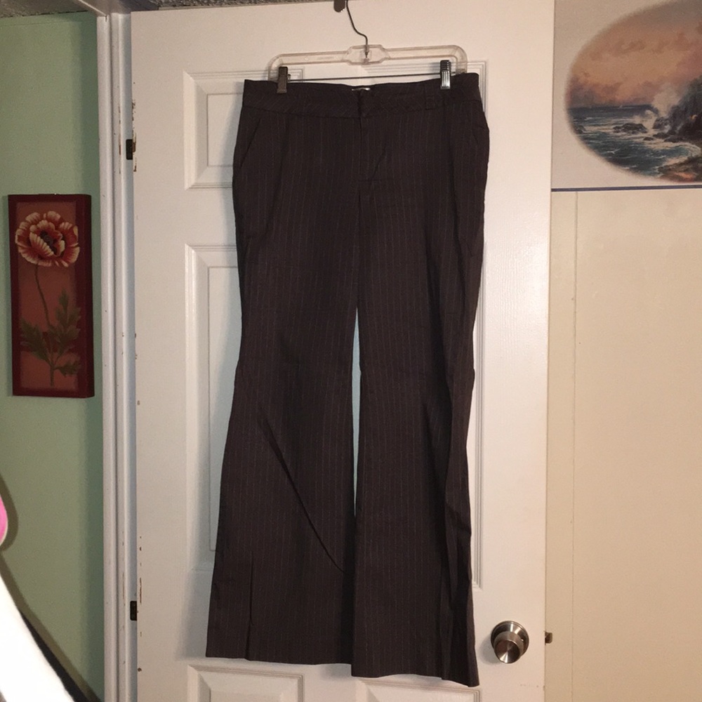 Grey Striped Old Navy Pants Size 8
